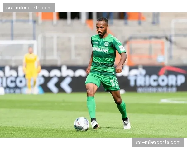 菲尔特0-2负于门兴,提前四轮确定降入德乙 菲尔特0-2负于门兴,提前四轮确定降入德乙