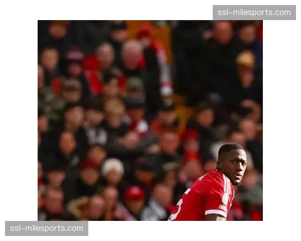 利物浦2-0战胜富勒姆，恩古莫哈和萨拉赫连入两球